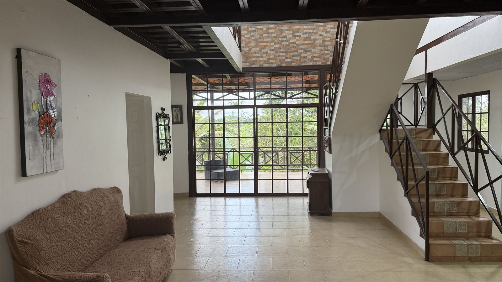 Carmelo, exterior: Balcón trasero